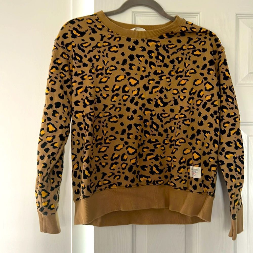 H&M Leopard Print Sweatshirt Size Medium